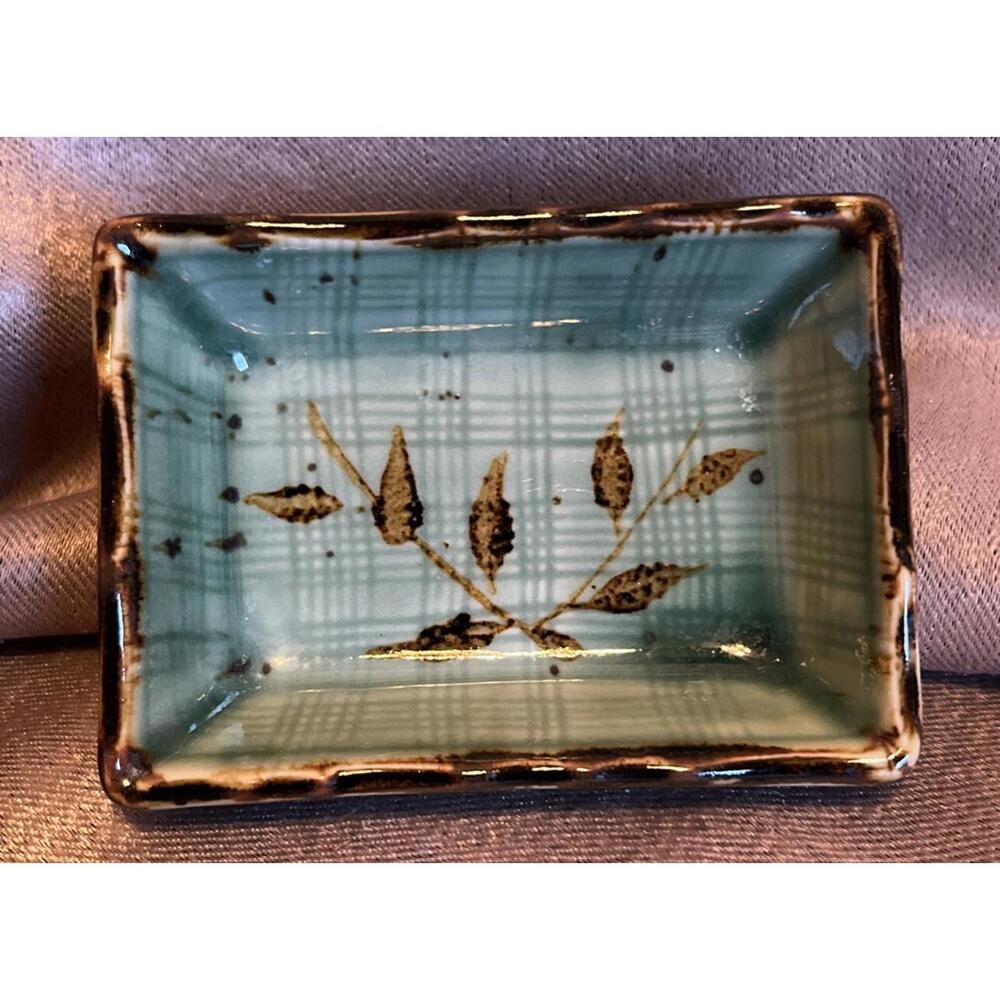 A VINTAGE JAPANESE SAKE SUSHI DIP BOWLS CERAMIC